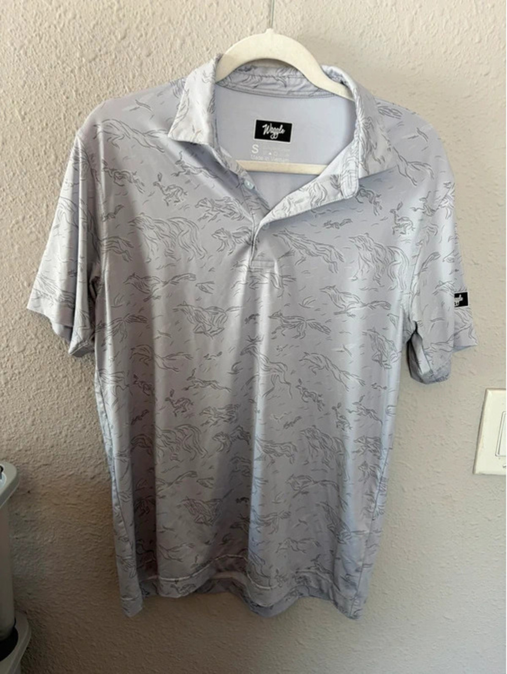 Men's Waggle animal print golf polo size S